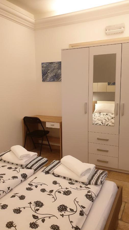 Apartmani N.May'S Karlovac Exterior photo