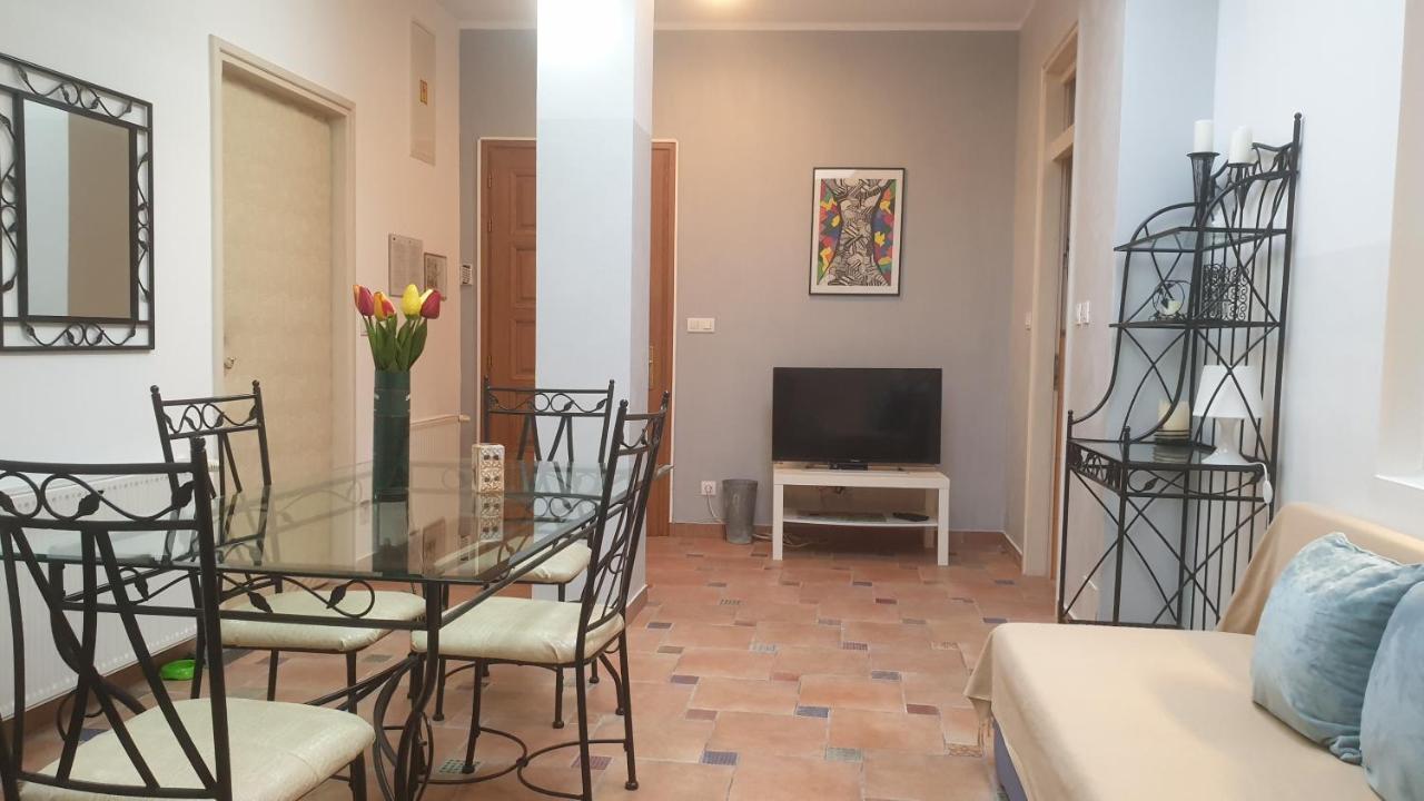 Apartmani N.May'S Karlovac Exterior photo
