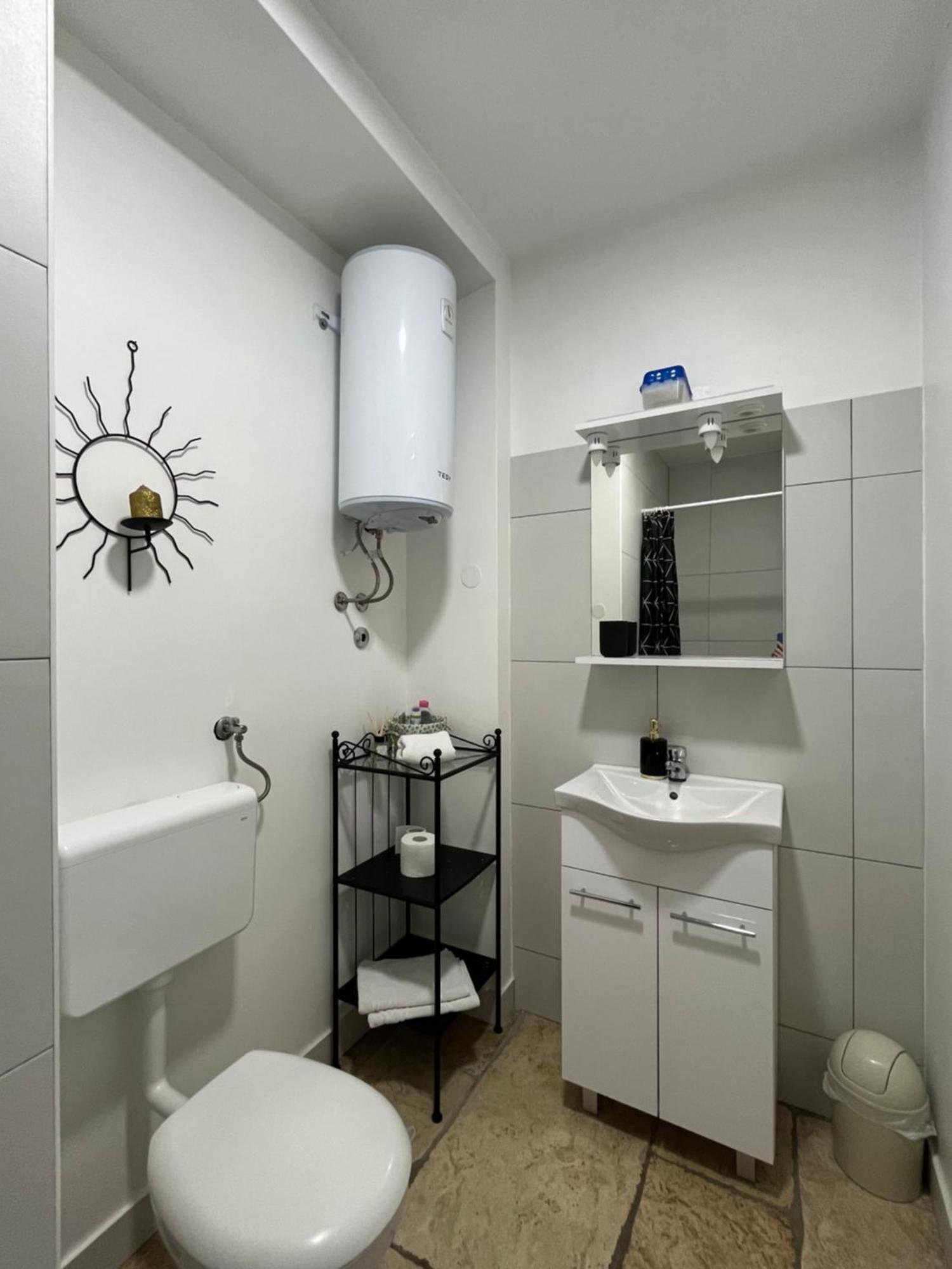 Apartmani N.May'S Karlovac Exterior photo